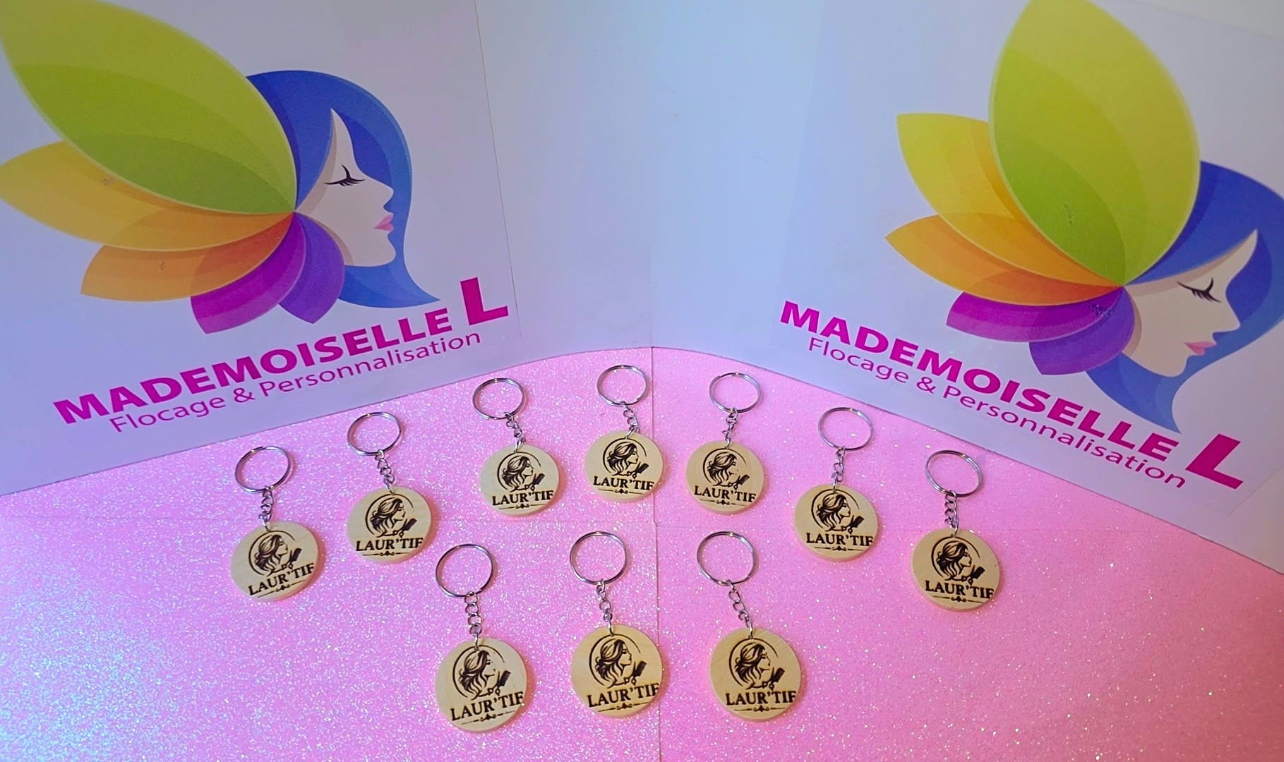 flocage sur porte clef pour entreprise de coiffure